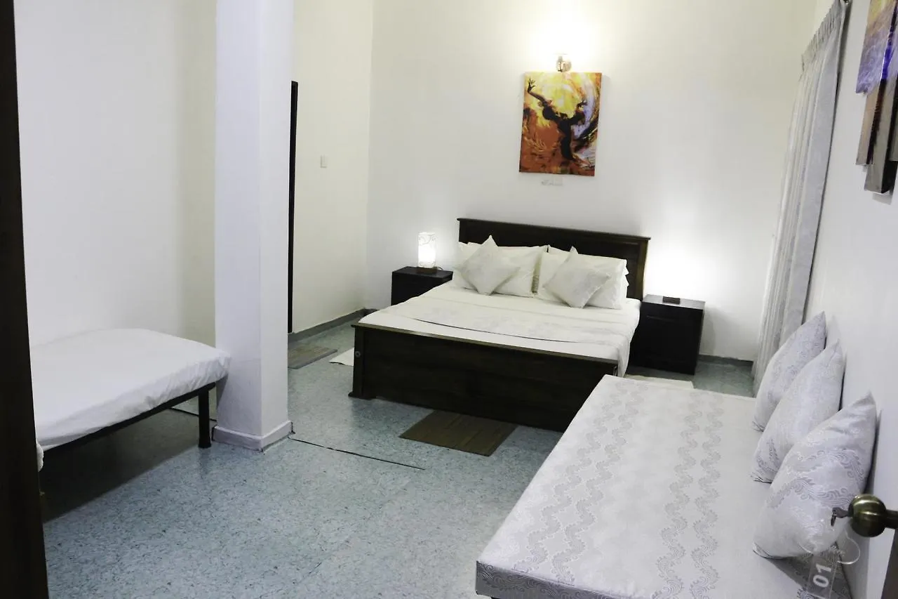 Yoho Travellers Residence Kandy