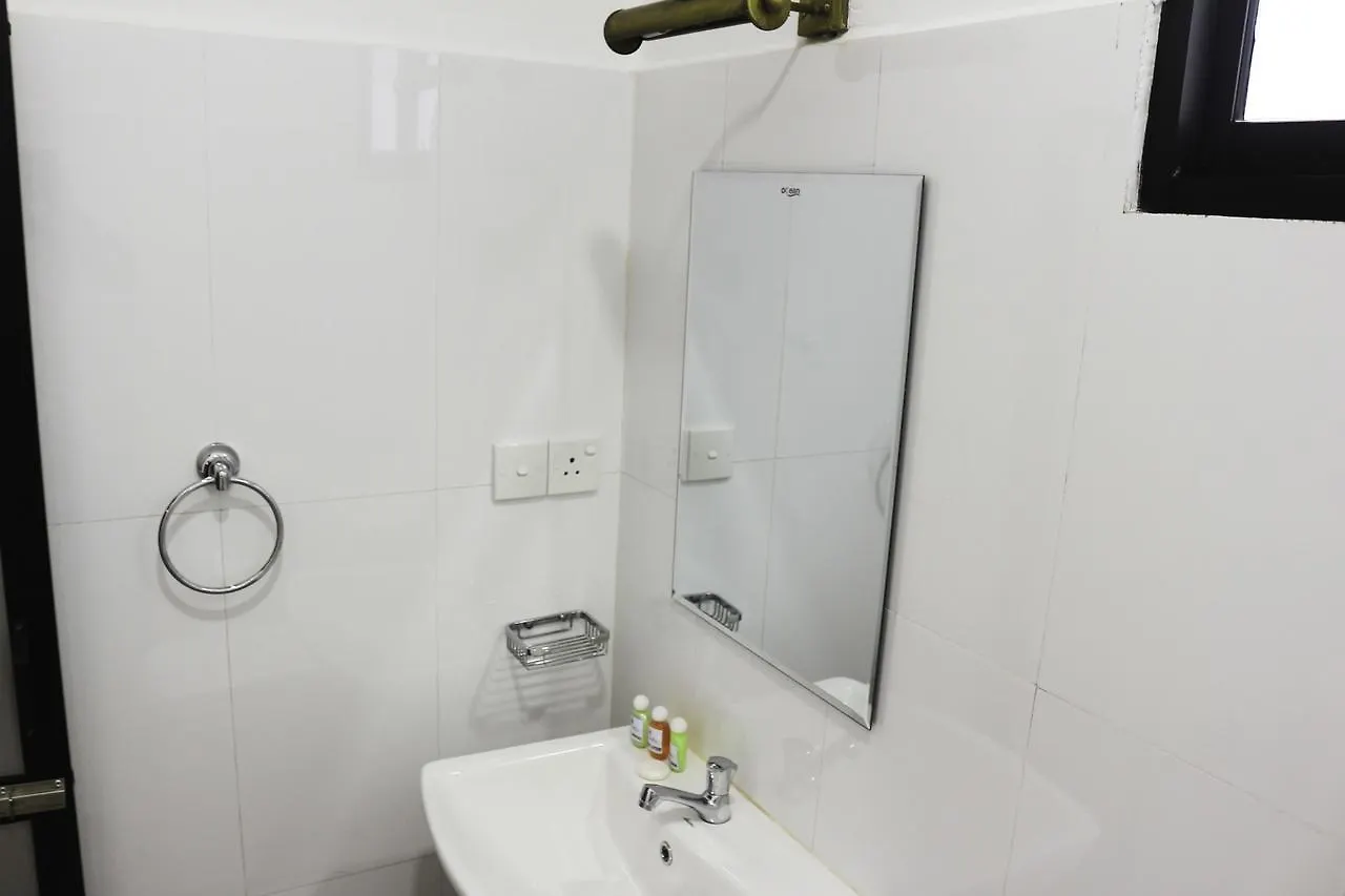 Yoho Travellers Residence Kandy 3*,