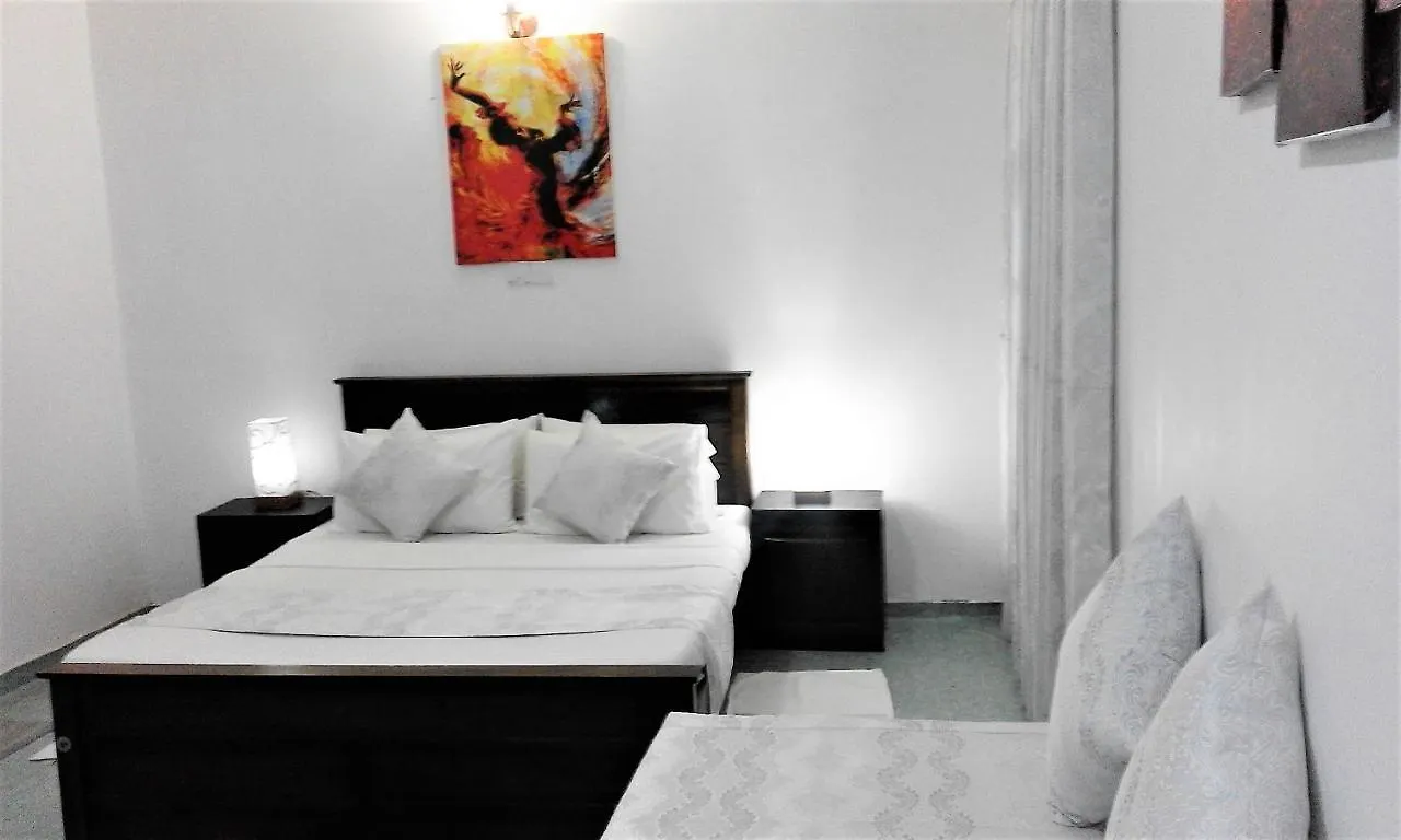 Yoho Travellers Residence Kandy Konukevi