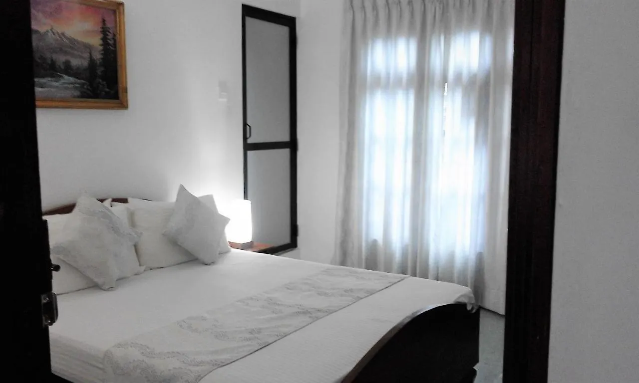 Yoho Travellers Residence Kandy Konukevi