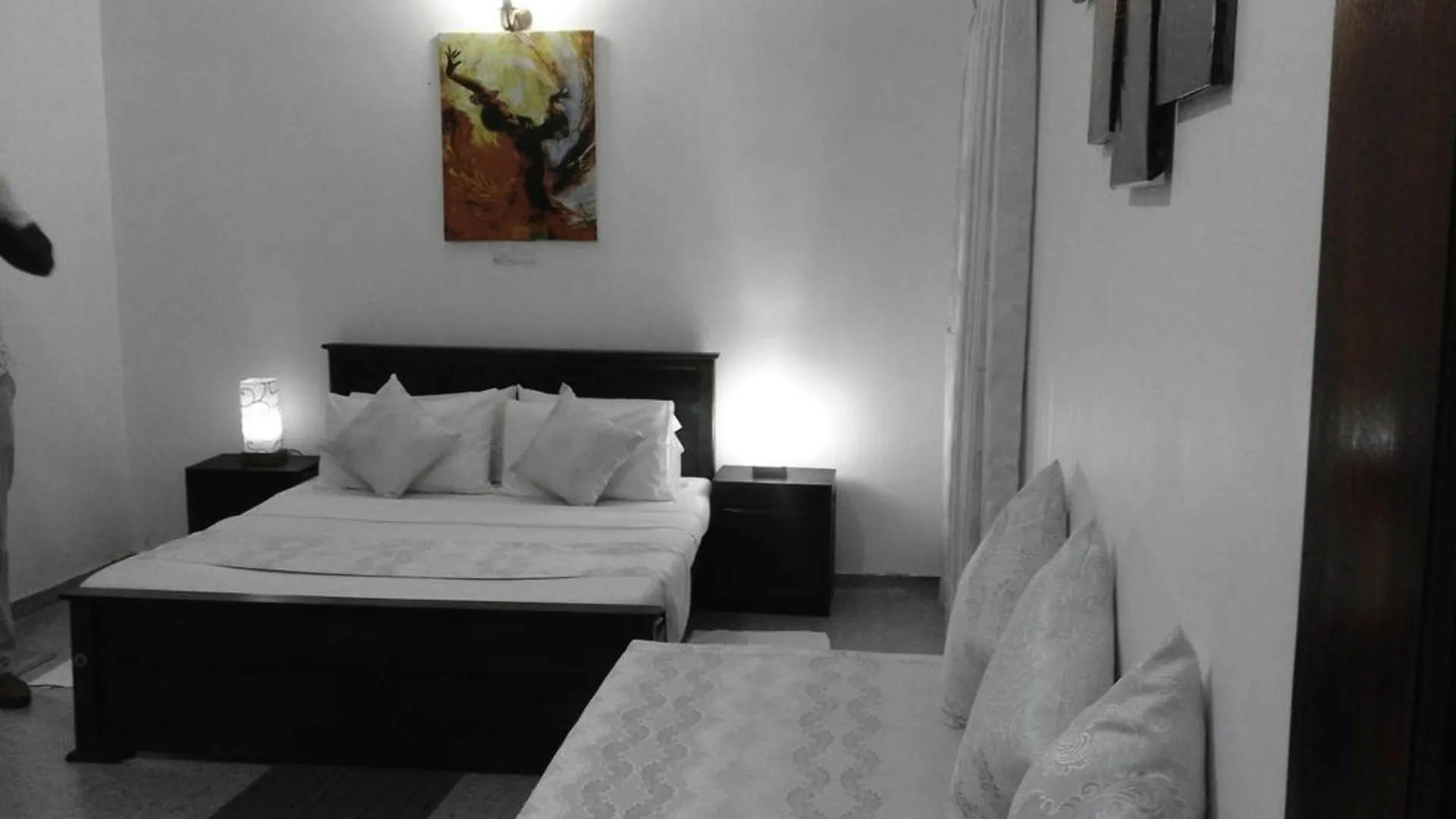 Yoho Travellers Residence Kandy Sri Lanka